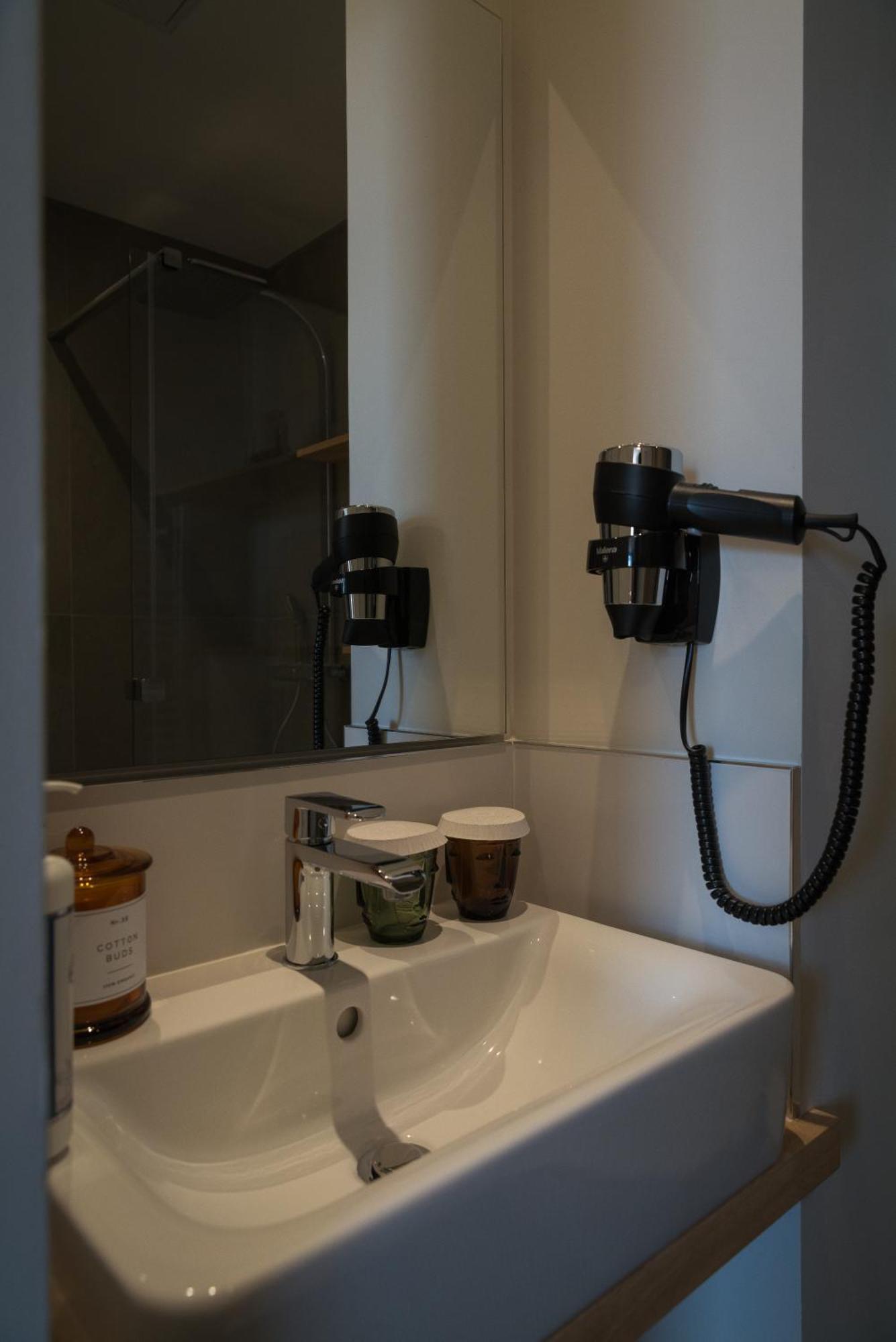 Domaine De L'Ecorcerie Hotel Fontaine-le-Comte ภายนอก รูปภาพ