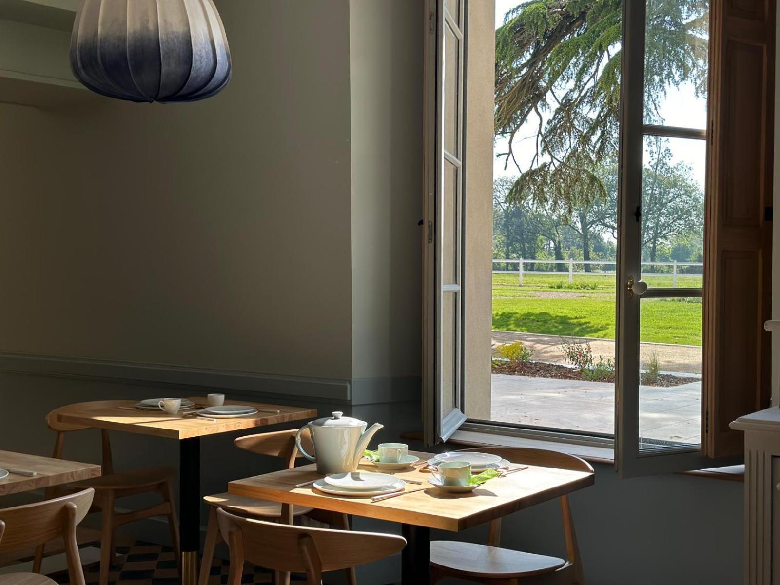 Domaine De L'Ecorcerie Hotel Fontaine-le-Comte ภายนอก รูปภาพ