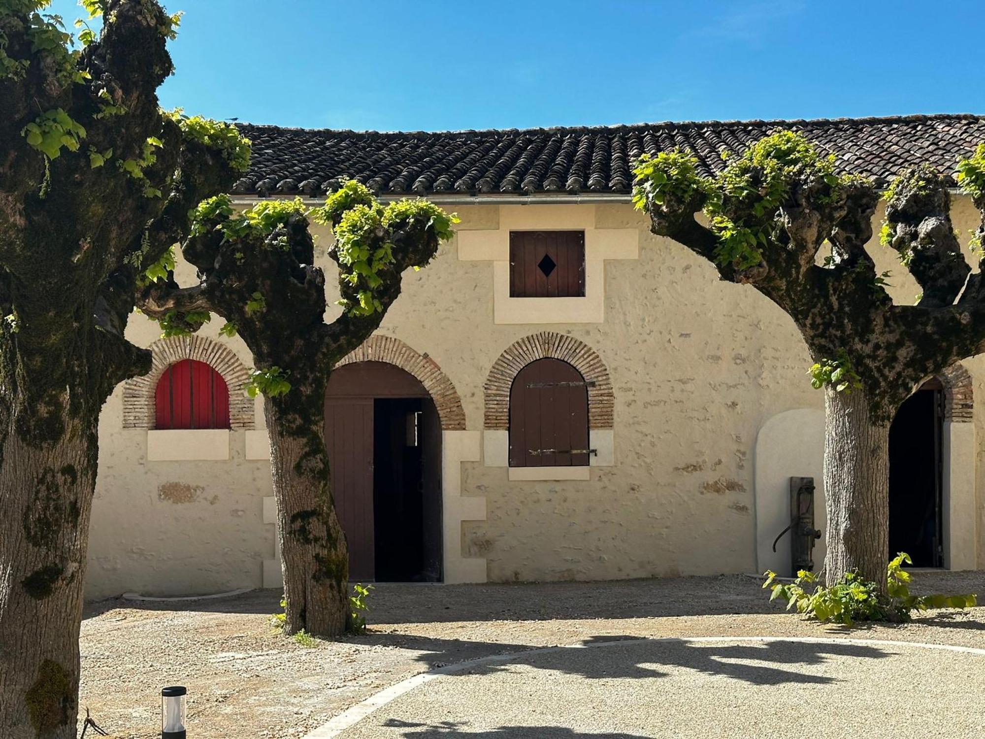 Domaine De L'Ecorcerie Hotel Fontaine-le-Comte ภายนอก รูปภาพ